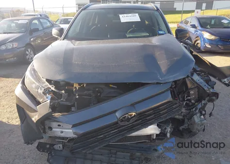 2021 Toyota Rav4 Le z USA, uszkodzony, nr VIN 2T3H1RFV4MC151532